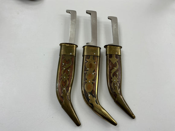Taksali kirpan ( puratan )